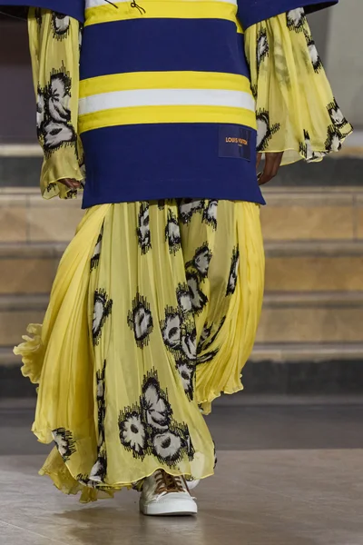 Look 111